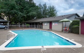 #125 GARDEN MANOR APTS