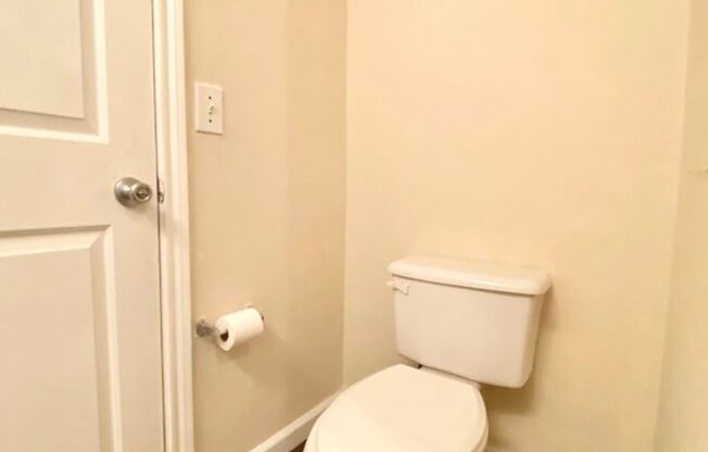 2 beds, 2 baths, $1,395, Unit # 432