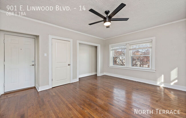 901 E Linwwod Blvd