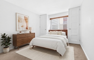 440 E 62 ST