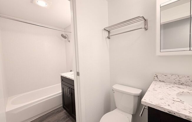 2 beds, 1.5 baths, 950 sqft, $2,350, Unit 315