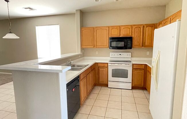 Four bedroom 2 bath in Laveen Farms