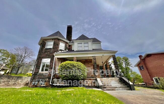 212 N HIGHLAND AVE