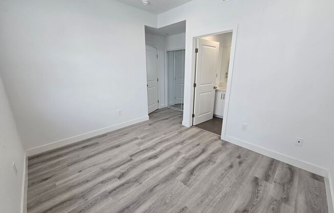 1805 1/2 Workman St