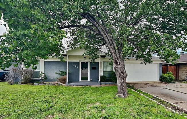 1838 CROOKS CT