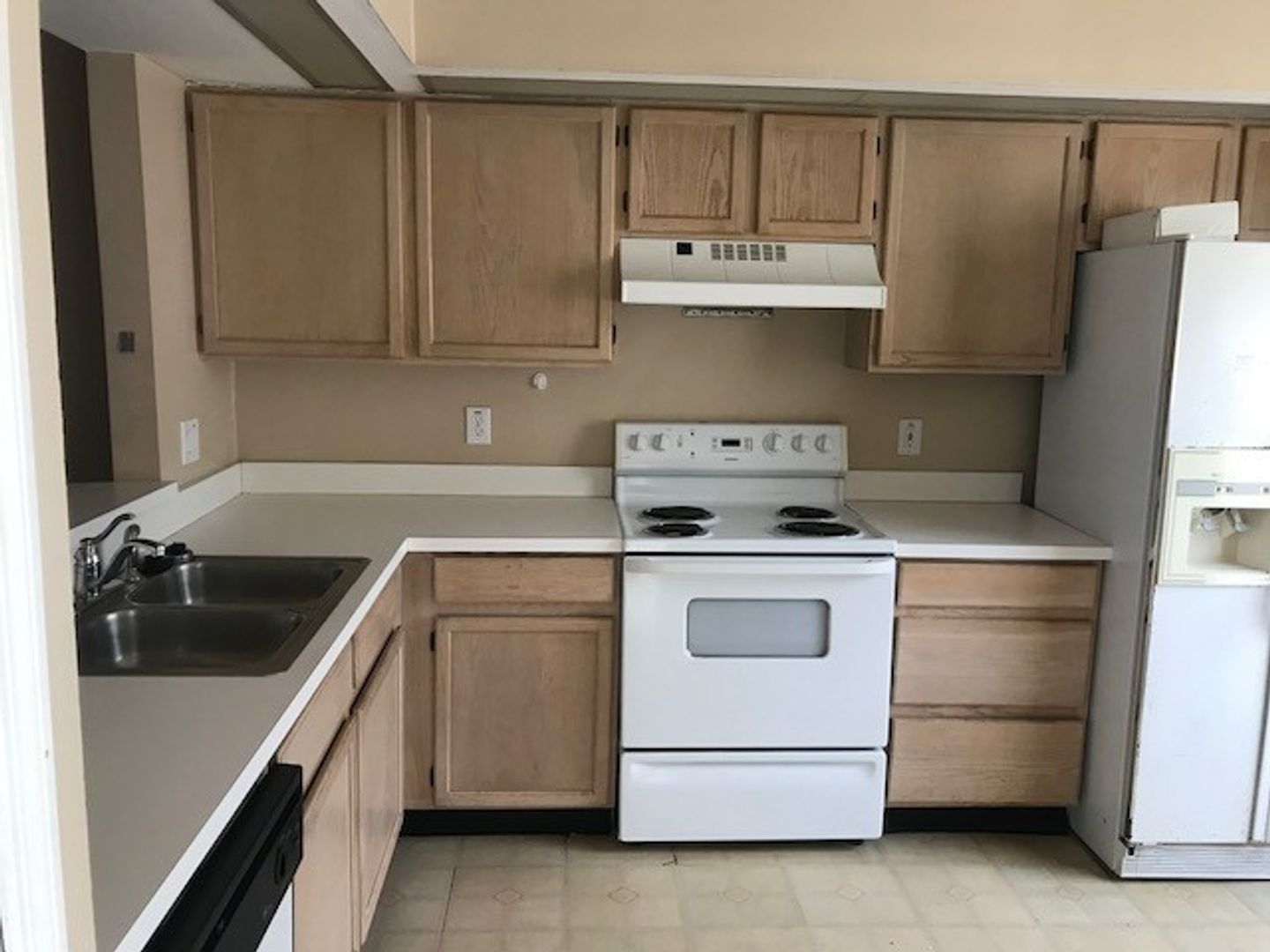 Island Cove Villas at Meadow Woods 1-Story Townhouse corner unit