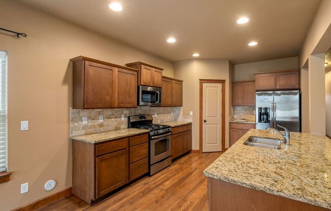 Great Location, Single Family Home, CDA, Pet Friendly