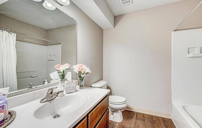 2 beds, 2 baths, 988 sqft, $1,424