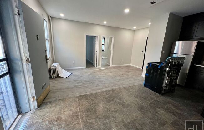 3 beds, 1 bath, $3,600, Unit 1