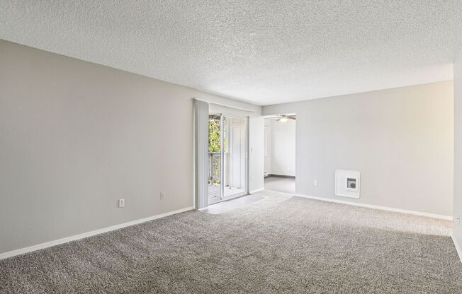 2 beds, 1 bath, 832 sqft, $1,479, Unit 4-40