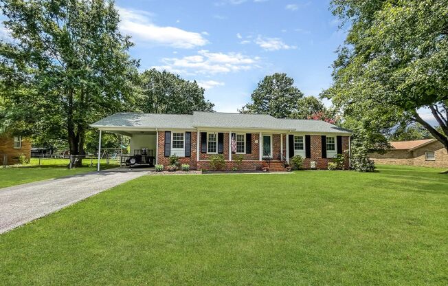 Beautiful Brick rancher in Mechanicsville!