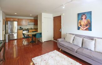 1 bed, 1 bath, $2,695, Unit #606