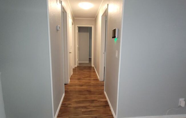 3 beds, 1.5 baths, 1,253 sqft, $1,550, Unit 2105 South Ash Ave