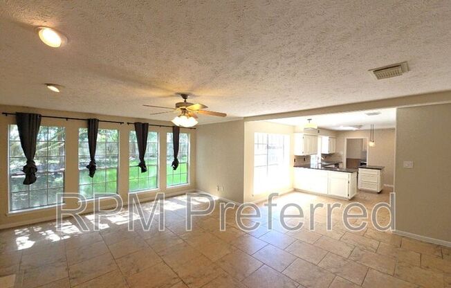 2502 FAIRWIND DR