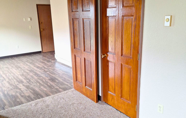 2 beds, 1.5 baths, 760 sqft, $950, Unit PU400X-016