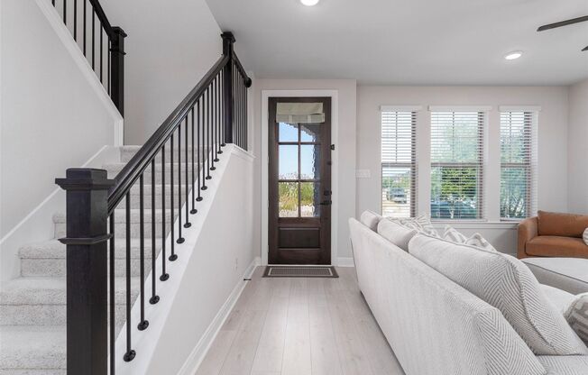 905 Carnation