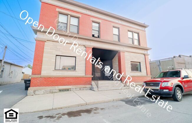 109/111 E King St
