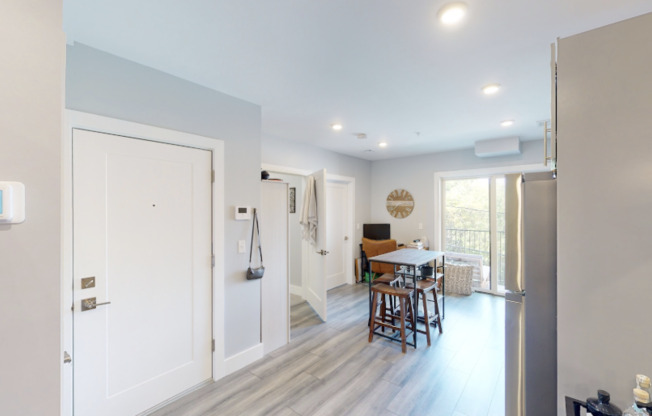 1 bed, 1 bath, 650 sqft, $3,695, Unit 306