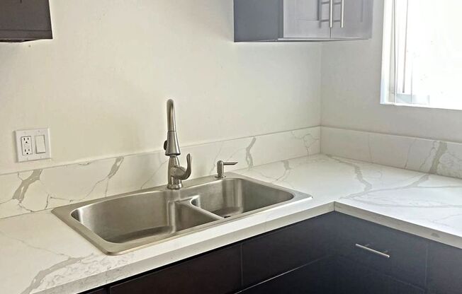 Studio, 1 bath, 300 sqft, $1,600, Unit 2304-11