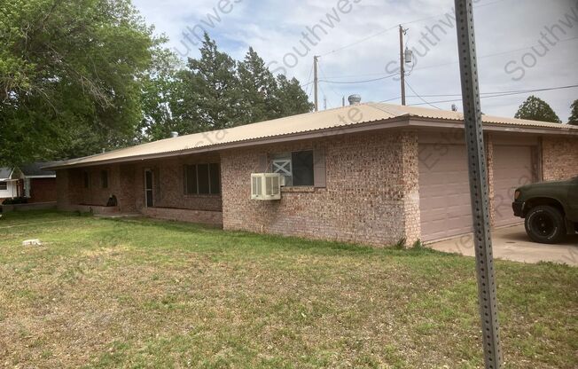 Spacious 3 bedroom, 2 bathroom home
