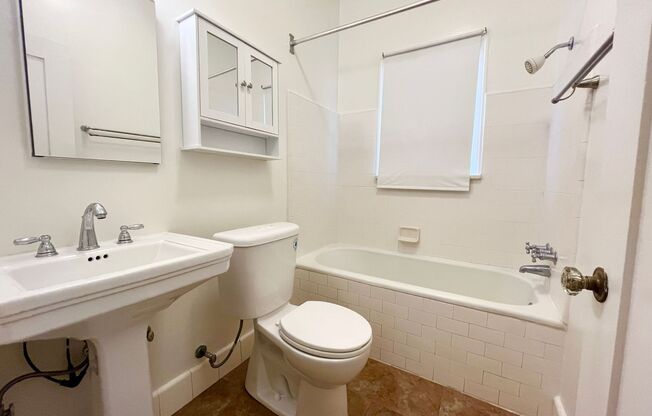 1 bed, 1 bath, $3,395, Unit 933 Ocean Unit 09 ACTIVE