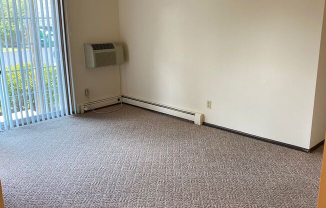 1 bed, 1 bath, 625 sqft, $949, Unit 8032 - 201