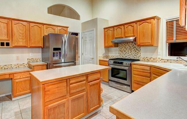 Felida Gem... 4 bedroom, 2.5 bath available June 1st