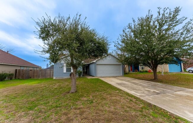 Modern Elegance Beckons: Unveil Your Dream Home in Kyle, TX!