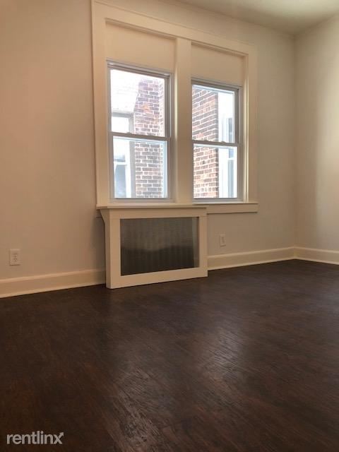 3 Bedroom Apartment Over Store - W/D - Parking - Located in New Rochelle
