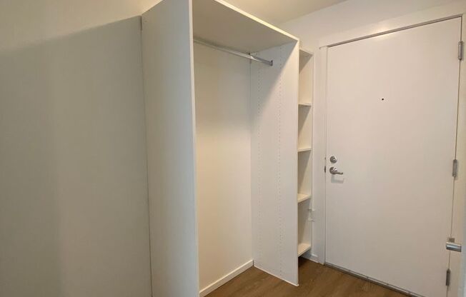 Studio, 1 bath, 175 sqft, $1,195, Unit 3203