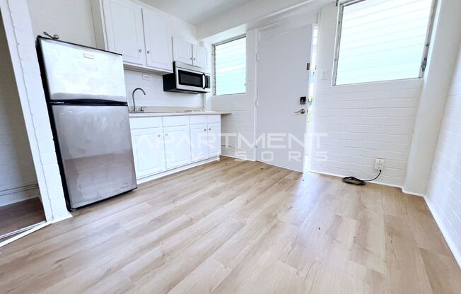 Studio, 1 bath, $1,395, Unit Unit 16