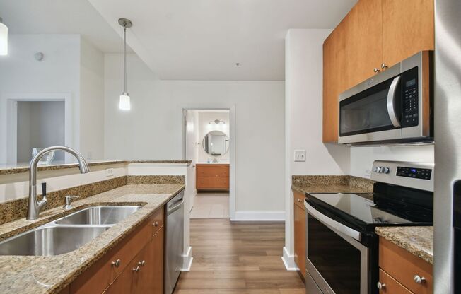 1 bed, 1 bath, $2,150, Unit #109