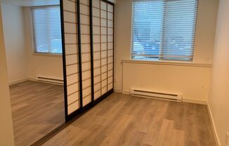 Studio, 1 bath, 375 sqft, $1,400, Unit 305