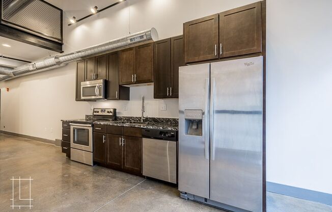 2 beds, 2 baths, $1,834, Unit 727 N. 4th St. Apt. 103