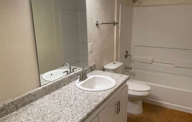 3 beds, 2 baths, 1,100 sqft, $1,275, Unit 205