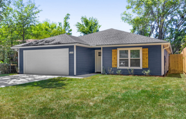 A beautiful 4 bedroom, 2 bathroom property that is the perfect fit!!