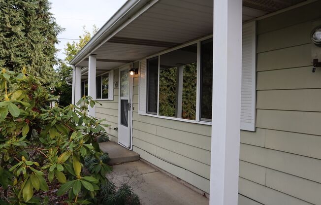 Spacious Ranch Style Lincoln Area Home for Lease - 1311 NW 52nd St
