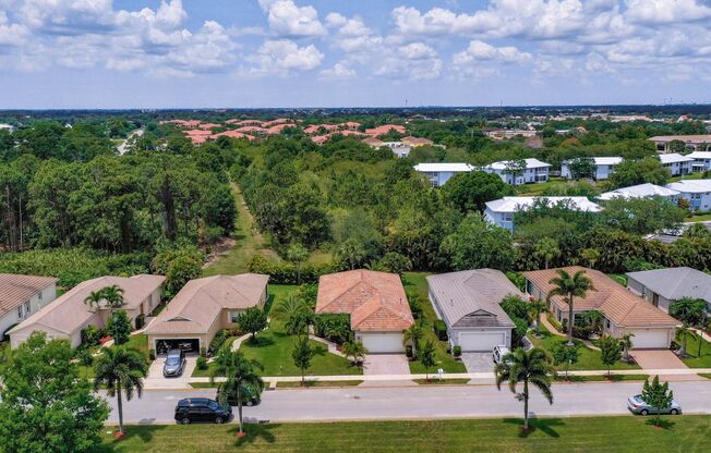 3/2/2 with Lake & Preserve Views in Lake Forest Pointe