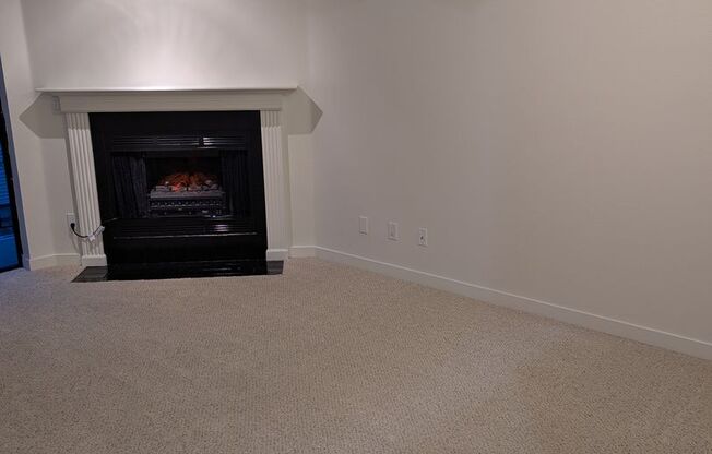 1 bed, 1 bath, 610 sqft, $1,695, Unit A207