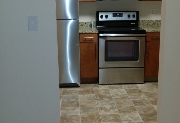 2 beds, 2 baths, 1,163 sqft, $1,295, Unit 107
