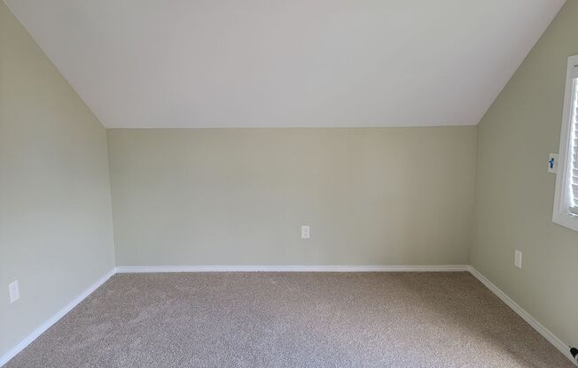 Cozy 1 bedroom 1 bath newly remodeled apartment home available for immediate move in!