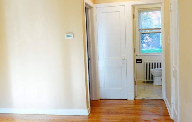 8400 Greenwood Avenue DGY LLC