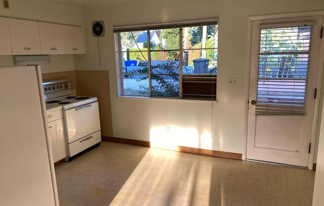 1 bed, 1 bath, $900, Unit KF2-D-TFS