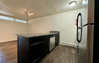 2 beds, 1.5 baths, $2,850