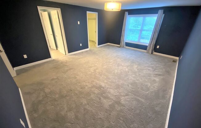 4 beds, 2.5 baths, $4,199