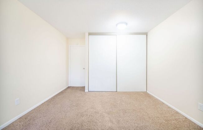 1 bed, 1 bath, 700 sqft, $1,105, Unit 840-104