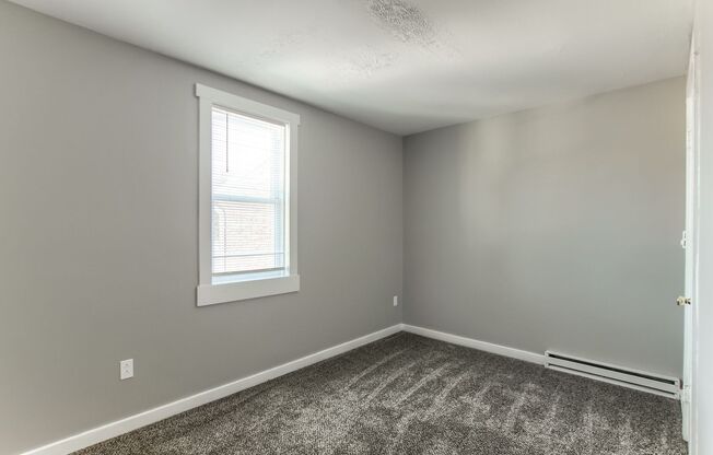 2 beds, 1 bath, $1,300, Unit 1778