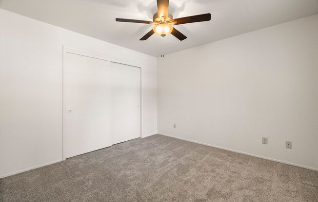 2 beds, 1 bath, 825 sqft, $1,570, Unit 50