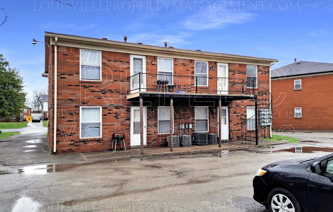 2 beds, 1 bath, 825 sqft, $925