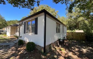 2 beds, 1 bath, $1,025